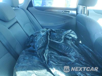 Zdjęcie 10 z 12 samochodu: 2015 HYUNDAI SONATA HYBRID BASE VIN:KMHEC4A41FA133385 - miniatura
