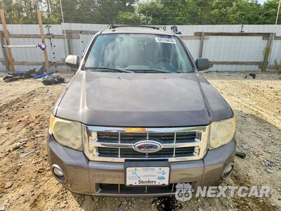 Piąte zdjęcie samochodu w środku: 2009 FORD ESCAPE XLT VIN:1FMCU03709KA93917 - miniatura