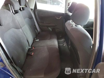 Zdjęcie 10 z 12 samochodu: 2010 HONDA FIT SPORT VIN:JHMGE8H42AS028232 - miniatura