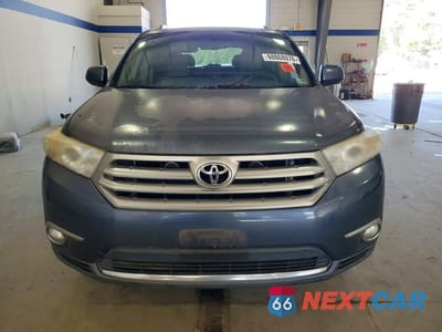 Piąte zdjęcie samochodu w środku: 2012 TOYOTA HIGHLANDER SE VIN:5TDBK3EH2CS101125 - miniatura