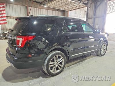 Trzecie zdjęcie samochodu z tyłu: 2017 FORD EXPLORER XLT VIN:1FM5K8D87HGD10949 - miniatura