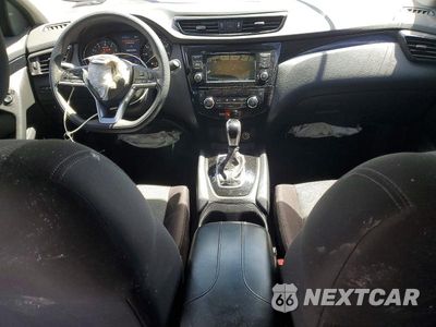 Zdjęcie 8 z 13 samochodu: 2020 NISSAN ROGUE SPORT SV VIN:JN1BJ1CV2LW252954 - miniatura