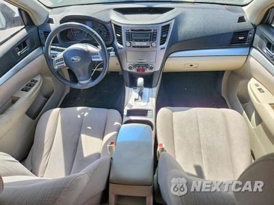 Zdjęcie 8 z 13 samochodu: 2013 SUBARU OUTBACK 2.5I PREMIUM VIN:4S4BRCBC0D3223730 - miniatura