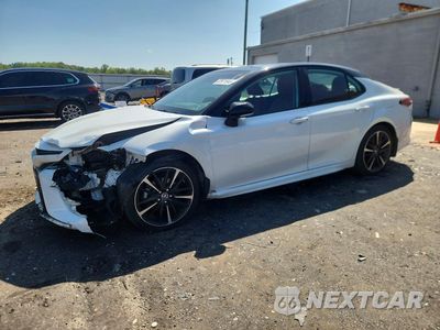 2019 TOYOTA CAMRY XSE 4T1B61HK0KU293070 - główne zdjęcie licytacji z USA - miniatura