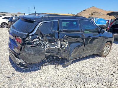 Trzecie zdjęcie samochodu z tyłu: 2025 JEEP COMPASS LATITUDE VIN:3C4NJDBN4ST570642 - miniatura