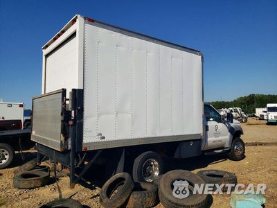 Trzecie zdjęcie samochodu z tyłu: 2011 FORD F450 SUPER DUTY BOX TRUCK VIN:1FDUF4HY3BEC86848 - miniatura