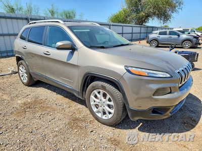 Czwarte zdjęcie samochodu z boku: 2017 JEEP CHEROKEE LATITUDE VIN:1C4PJMCS0HW510793 - miniatura