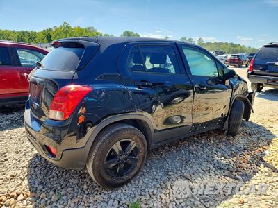 Trzecie zdjęcie samochodu z tyłu: 2020 CHEVROLET TRAX LS VIN:KL7CJKSB8LB069318 - miniatura