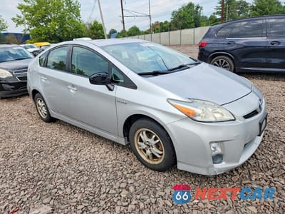 Czwarte zdjęcie samochodu z boku: 2010 TOYOTA PRIUS III VIN:JTDKN3DU7A5084749 - miniatura