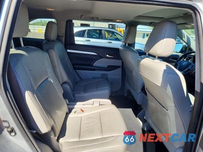 Zdjęcie 11 z 13 samochodu: 2018 TOYOTA HIGHLANDER XLE VIN:5TDJZRFH6JS856364 - miniatura
