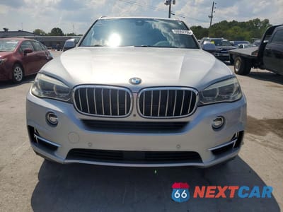 Piąte zdjęcie samochodu w środku: 2017 BMW X5 XDR40E VIN:5UXKT0C5XH0S80060 - miniatura