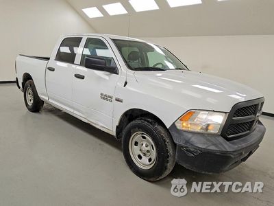 Czwarte zdjęcie samochodu z boku: 2017 RAM 1500 ST VIN:1C6RR6ST7HS622142 - miniatura