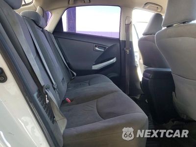 Zdjęcie 10 z 13 samochodu: 2013 TOYOTA PRIUS TWO VIN:JTDKN3DU8D5574718 - miniatura