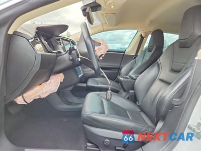 Zdjęcie 7 z 12 samochodu: 2015 TESLA MODEL S 60 VIN:5YJSA1S11FF081182 - miniatura