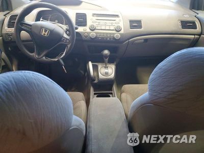 Zdjęcie 8 z 12 samochodu: 2008 HONDA CIVIC LX VIN:2HGFG12638H544319 - miniatura