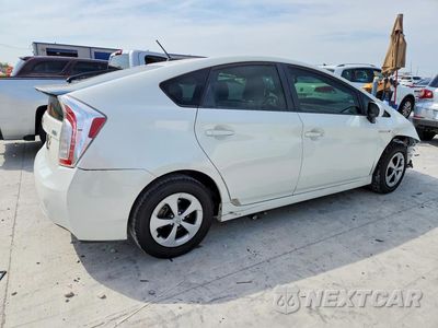 Trzecie zdjęcie samochodu z tyłu: 2014 TOYOTA PRIUS THREE VIN:JTDKN3DUXE1745851 - miniatura