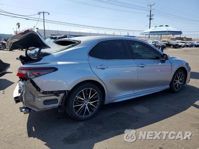 Trzecie zdjęcie samochodu z tyłu: 2024 TOYOTA CAMRY SE VIN:4T1G11AK3RU898418 - miniatura