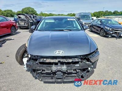 Piąte zdjęcie samochodu w środku: 2026 HYUNDAI SONATA HYBRID BLUE VIN:KMHL24JJ0TA161139 - miniatura