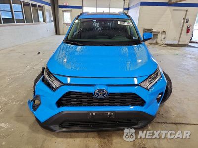 Piąte zdjęcie samochodu w środku: 2021 TOYOTA RAV4 XLE VIN:JTMRWRFV9MD120746 - miniatura