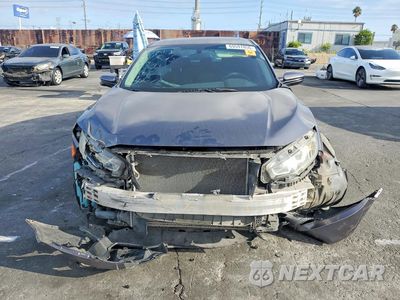 Piąte zdjęcie samochodu w środku: 2016 HONDA CIVIC EX VIN:2HGFC1F30GH651080 - miniatura
