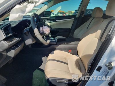 Zdjęcie 7 z 13 samochodu: 2019 HONDA CIVIC LX VIN:19XFC2F6XKE014510 - miniatura