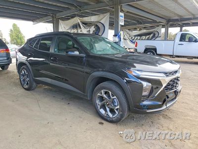 Czwarte zdjęcie samochodu z boku: 2026 CHEVROLET TRAX 1LT VIN:KL77LHEP7TC136247 - miniatura
