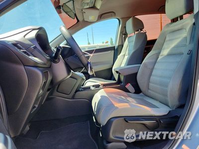 Zdjęcie 7 z 13 samochodu: 2019 HONDA CR-V LX VIN:2HKRW5H39KH415146 - miniatura
