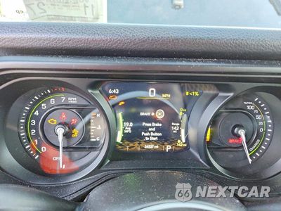 Zdjęcie 9 z 13 samochodu: 2024 JEEP WRANGLER 4XE VIN:1C4RJXN64RW141450 - miniatura