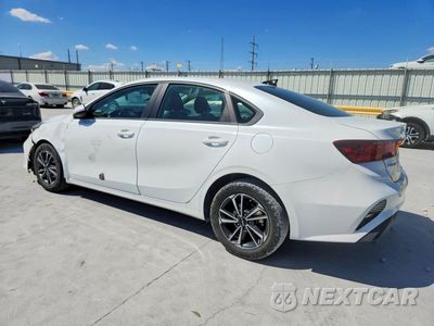 Drugie zdjęcie samochodu z przodu: 2024 KIA FORTE LXS VIN:3KPF24AD5RE766694 - miniatura