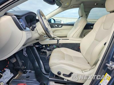 Zdjęcie 7 z 12 samochodu: 2020 VOLVO XC60 T5 MOMENTUM VIN:YV4102RK0L1575747 - miniatura