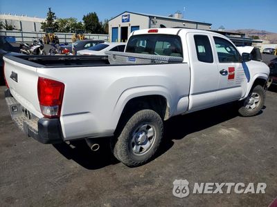 Trzecie zdjęcie samochodu z tyłu: 2017 TOYOTA TACOMA SR VIN:5TFRX5GN2HX077425 - miniatura