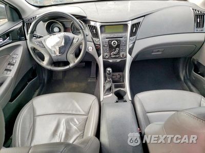 Zdjęcie 8 z 12 samochodu: 2011 HYUNDAI SONATA LIMITED VIN:5NPEC4AC2BH169715 - miniatura
