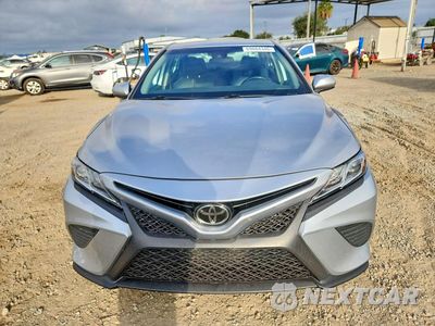 Piąte zdjęcie samochodu w środku: 2019 TOYOTA CAMRY SE VIN:4T1B11HK7KU227677 - miniatura