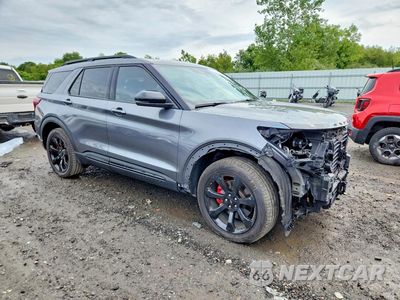 Czwarte zdjęcie samochodu z boku: 2023 FORD EXPLORER ST VIN:1FM5K8GC3PGC08210 - miniatura
