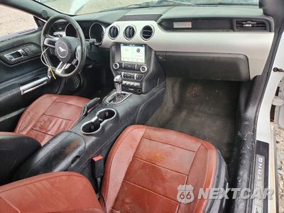 Zdjęcie 8 z 12 samochodu: 2017 FORD MUSTANG VIN:1FATP8UH7H5273125 - miniatura