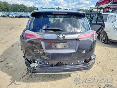 Zdjęcie 6 z 14 samochodu: 2017 TOYOTA RAV4 XLE VIN:JTMRFREV3HJ116801 - miniatura