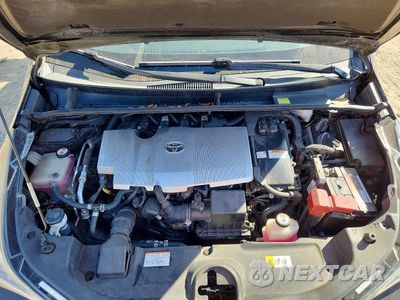 Zdjęcie 12 z 14 samochodu: 2016 TOYOTA PRIUS THREE VIN:JTDKARFU5G3028583 - miniatura