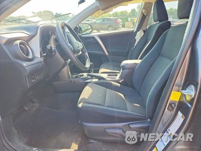 Zdjęcie 7 z 13 samochodu: 2017 TOYOTA RAV4 LE VIN:JTMBFREV6HD203821 - miniatura