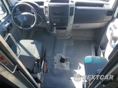 Zdjęcie 8 z 12 samochodu: 2011 MERCEDES-BENZ SPRINTER 2500 VIN:WD3PE8CB5B5603392 - miniatura