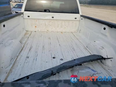 Zdjęcie 10 z 13 samochodu: 2018 CHEVROLET SILVERADO K3500 VIN:1GC4KYCG3JF198770 - miniatura