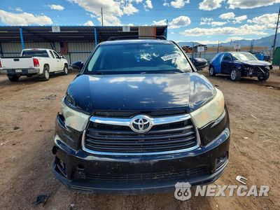 Piąte zdjęcie samochodu w środku: 2016 TOYOTA HIGHLANDER LE VIN:5TDBKRFH1GS240220 - miniatura