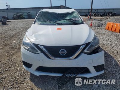 Piąte zdjęcie samochodu w środku: 2018 NISSAN SENTRA S VIN:3N1AB7AP4JY259457 - miniatura