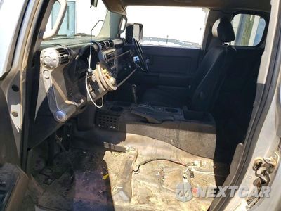 Zdjęcie 7 z 12 samochodu: 2007 TOYOTA FJ CRUISER BASE VIN:JTEZU11F270013696 - miniatura