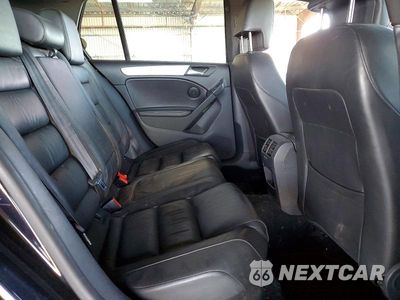 Zdjęcie 10 z 13 samochodu: 2013 VOLKSWAGEN GTI VIN:WVWGD7AJ4DW025568 - miniatura