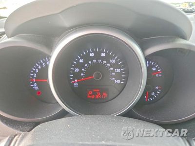 Zdjęcie 9 z 13 samochodu: 2012 KIA SOUL BASE VIN:KNDJT2A63C7477530 - miniatura