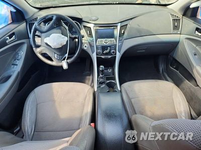 Zdjęcie 8 z 12 samochodu: 2011 HYUNDAI SONATA SE VIN:5NPEC4AC4BH151314 - miniatura