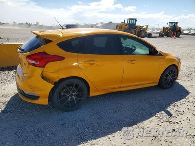 Trzecie zdjęcie samochodu z tyłu: 2015 FORD FOCUS ST VIN:1FADP3L93FL248572 - miniatura