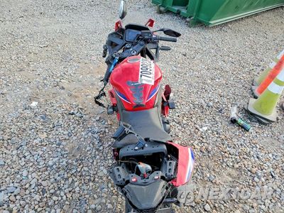Zdjęcie 6 z 8 samochodu: 2025 HONDA CBR500 RA VIN:MLHPC7052S5102106 - miniatura