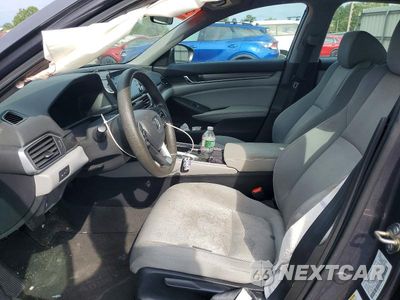 Zdjęcie 7 z 12 samochodu: 2020 HONDA ACCORD LX VIN:1HGCV1F17LA064878 - miniatura