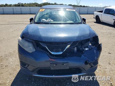 Piąte zdjęcie samochodu w środku: 2016 NISSAN ROGUE S VIN:JN8AT2MT1GW000418 - miniatura